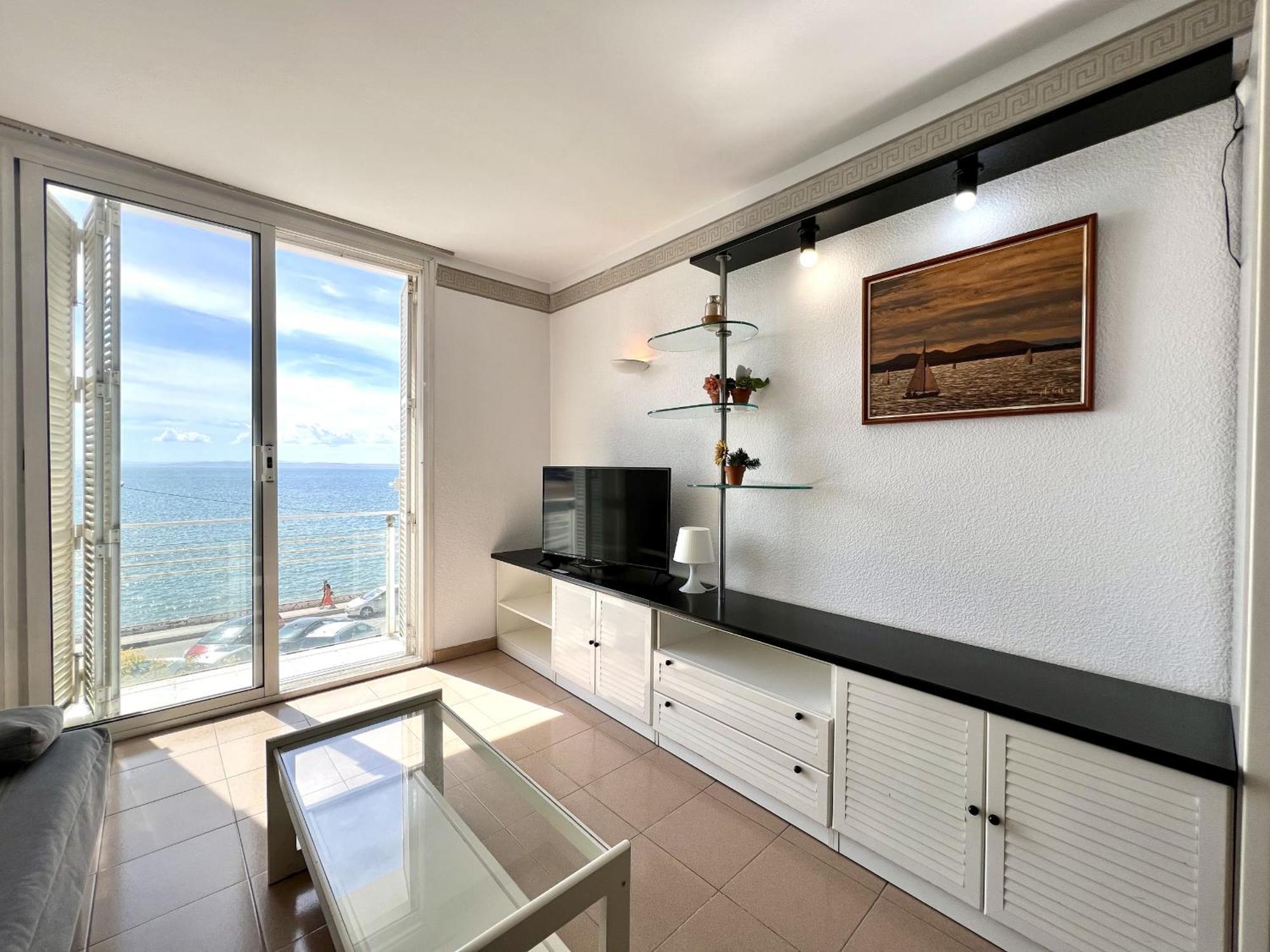 Rhode Vista Al Mar Apartment Росес Екстериор снимка
