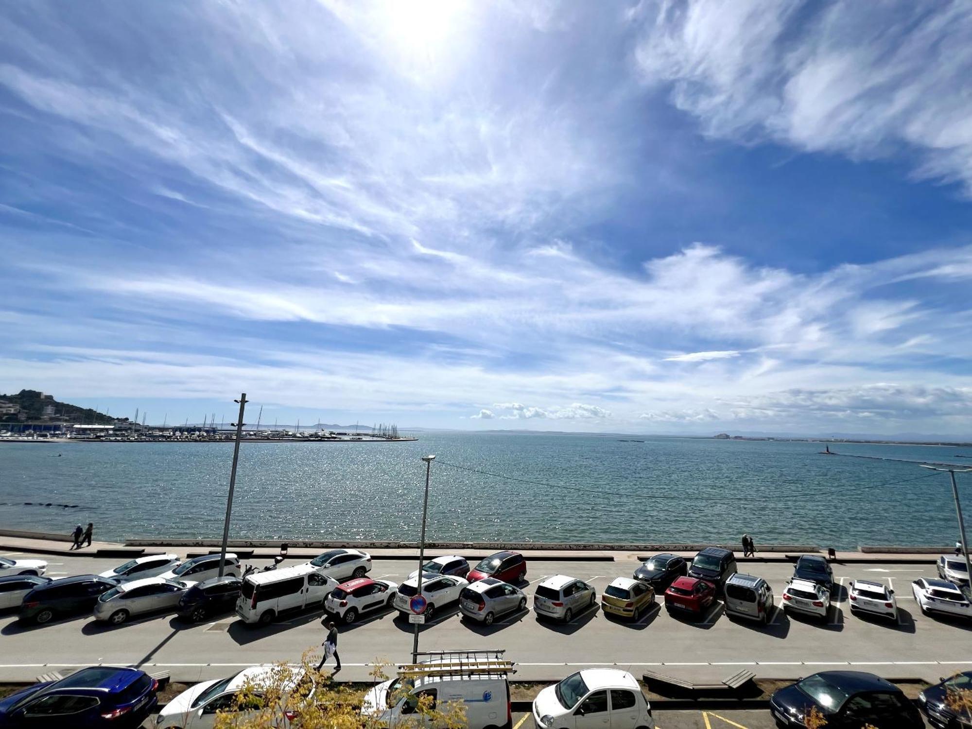 Rhode Vista Al Mar Apartment Росес Екстериор снимка