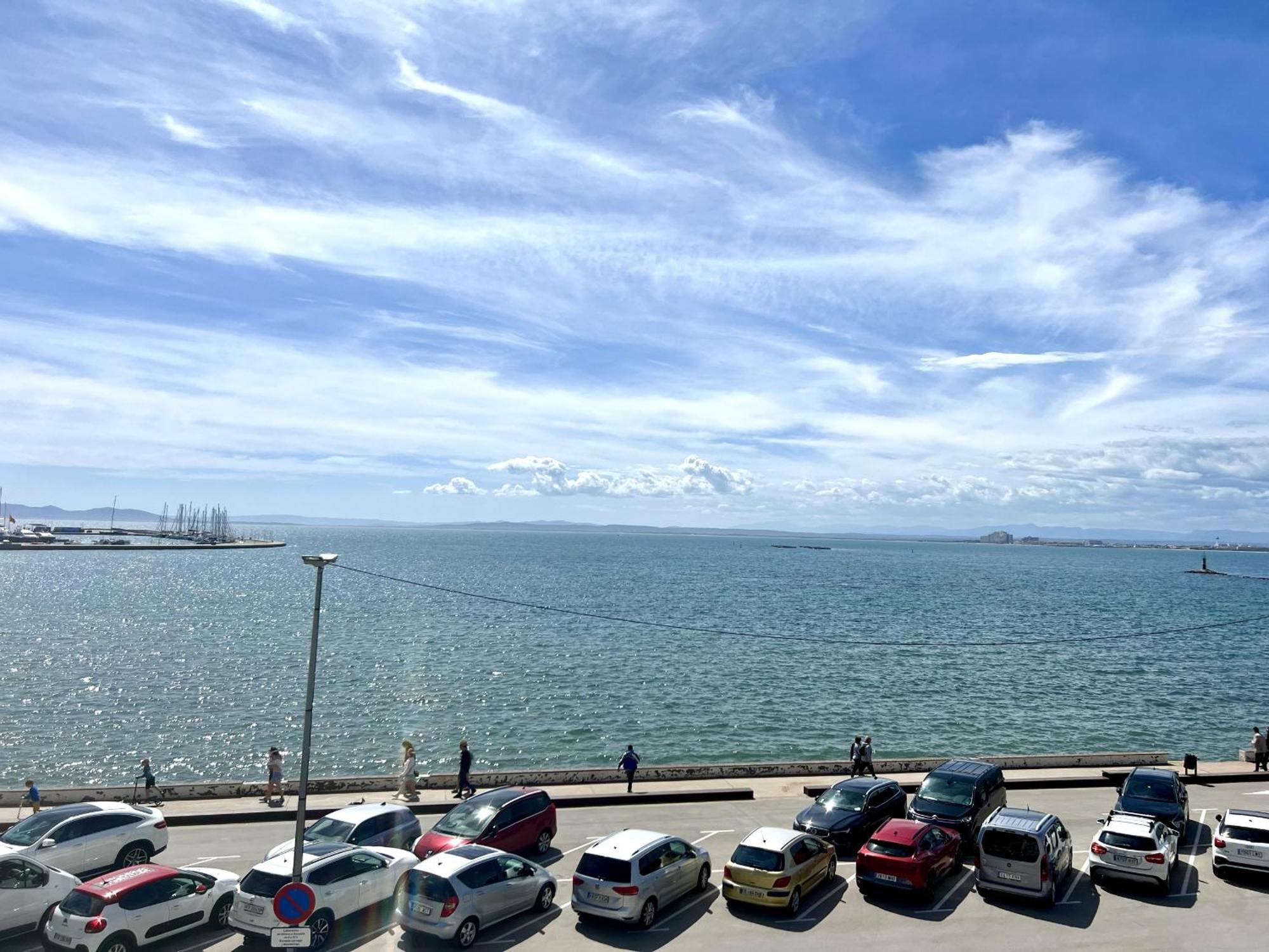 Rhode Vista Al Mar Apartment Росес Екстериор снимка